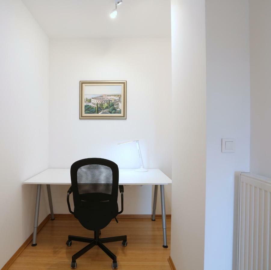 The Loft Apartment Ljubljana Bagian luar foto