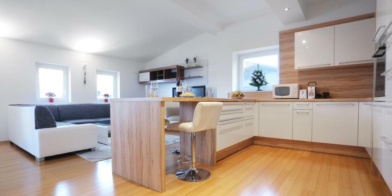 The Loft Apartment Ljubljana Bagian luar foto