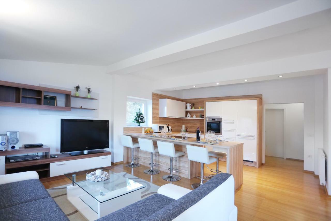 The Loft Apartment Ljubljana Bagian luar foto